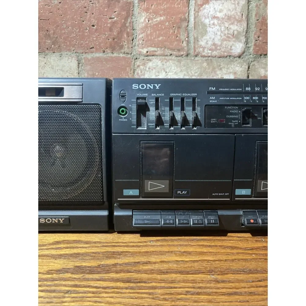 Sony CFS-W350 Dual 📻 Cassette AM/FM Radio Boombox Recorder
